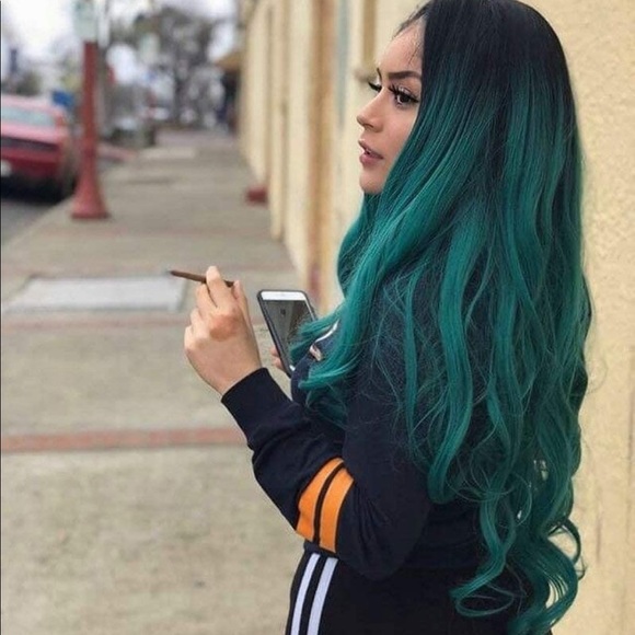 ARIA 22” Green OmbreLacefront bodywave wig